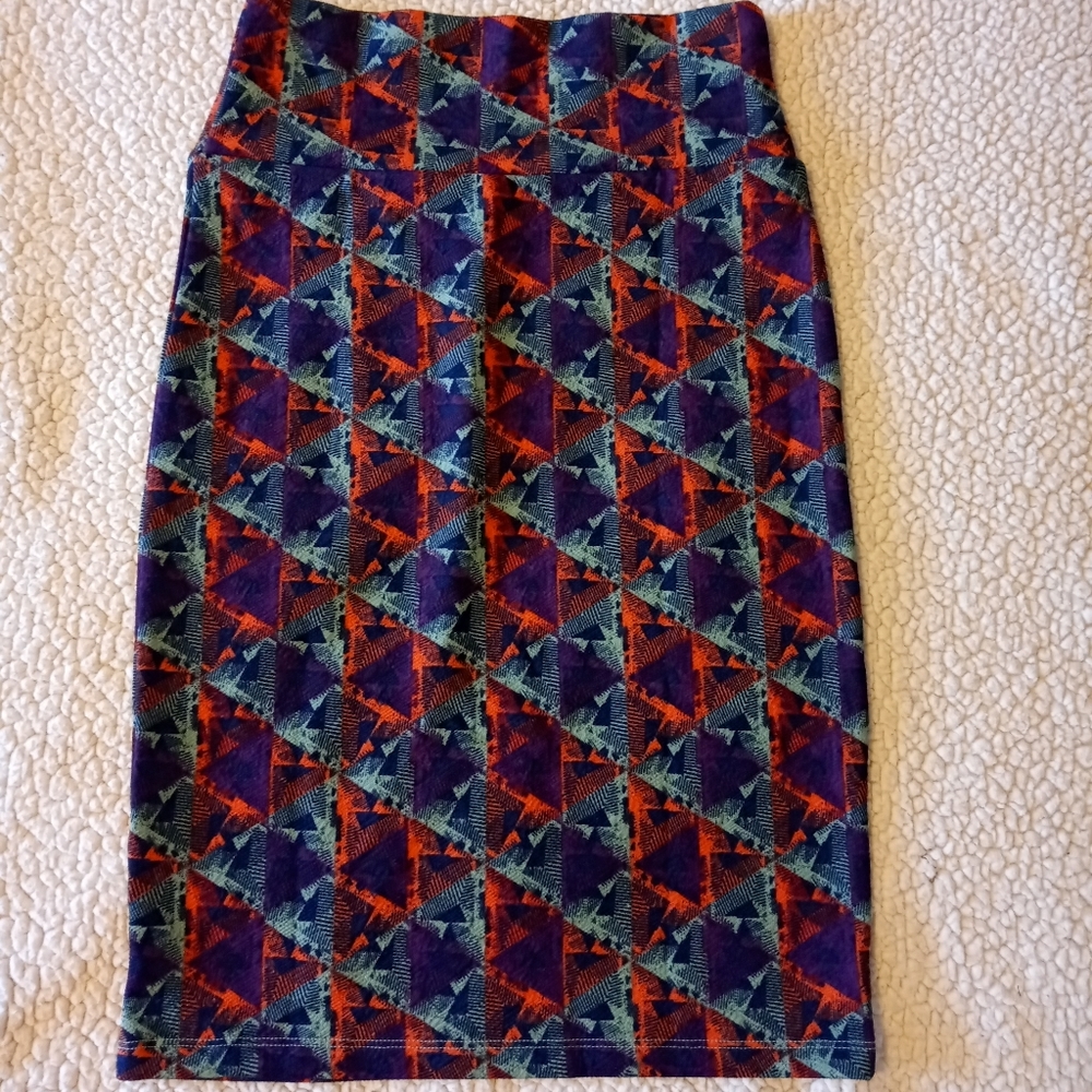 - Lula Roe Skirt - Picture 1 of 8